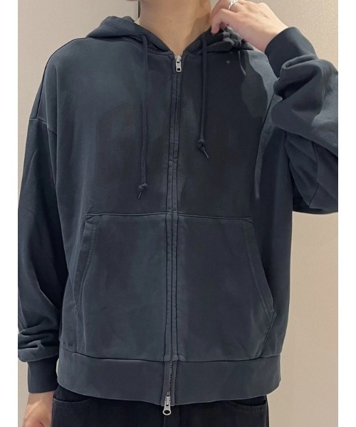 GAP(ギャップ)の「VintageSoft Oversized Gap Logo Zip Hoodie(スウェット・メンズ・ブラック/ブラウン/ネイビー/ワイン・M/L/S/XS/XL)」の22枚目の写真