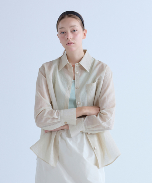 VOYONN（ボヨン）の「軽量シアサーカーアウターシャツベージュ0149（シャツ/ブラウス・レディース・Beige・FREE）」の3枚目の写真