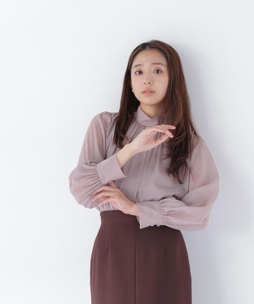 NATURAL BEAUTY BASIC（ナチュラルビューティーベーシック）の「ハイネックボリュームシアーブラウス（シャツ/ブラウス・レディース・オフホワイト/ライトグリーン/ブラウン・MEDIUM/SMALL）」の18枚目の写真