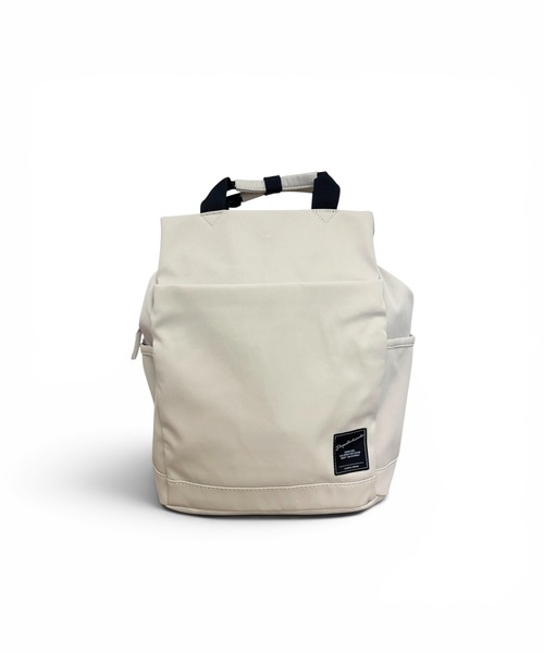 CHELSEA New York(チェルシーニューヨーク)の「はっ水ツイルポリあおりポケットリュック_13L(バックパック/リュック・レディース・グレー/ブラック/オフホワイト・FREE)」の1枚目の写真