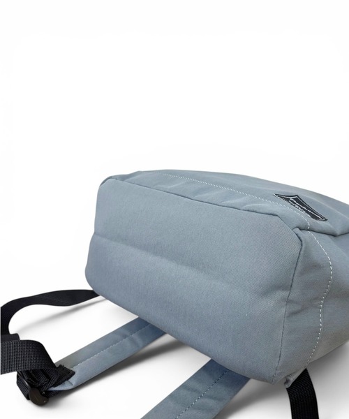 CHELSEA New York(チェルシーニューヨーク)の「はっ水ツイルポリあおりポケットリュック_13L(バックパック/リュック・レディース・グレー/ブラック/オフホワイト・FREE)」の17枚目の写真