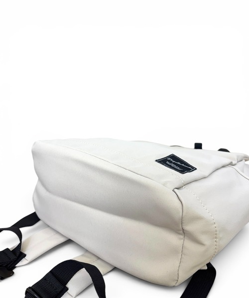 CHELSEA New York(チェルシーニューヨーク)の「はっ水ツイルポリあおりポケットリュック_13L(バックパック/リュック・レディース・グレー/ブラック/オフホワイト・FREE)」の18枚目の写真