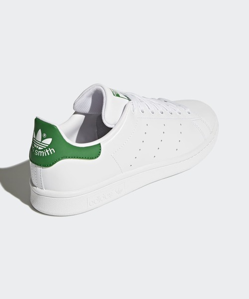 adidas（アディダス）の「スタンスミス [STAN SMITH]  アディダスオリジナルス / アディダスオリジナルス adidas Originals（スニーカー・メンズ・ホワイト×ホワイト・22.5cm/23.5cm/24.5cm/25.5cm/26.5cm/27.5cm/28.5cm/29.5cm/30.0cm/23.0cm/24.0cm/25.0cm/26.0cm/27.0cm/28.0cm/29.0cm/22.0cm/30.5cm）」の5枚目の写真