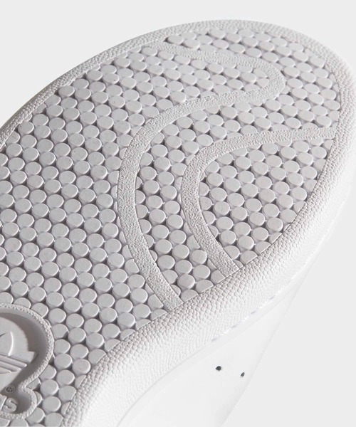 adidas（アディダス）の「スタンスミス [STAN SMITH]  アディダスオリジナルス / アディダスオリジナルス adidas Originals（スニーカー・メンズ・ホワイト×ホワイト・22.5cm/23.5cm/24.5cm/25.5cm/26.5cm/27.5cm/28.5cm/29.5cm/30.0cm/23.0cm/24.0cm/25.0cm/26.0cm/27.0cm/28.0cm/29.0cm/22.0cm/30.5cm）」の9枚目の写真