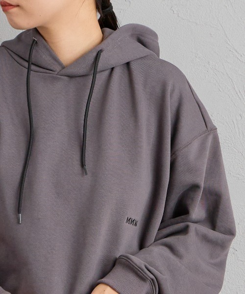 MARMOT（マーモット）の「[Marmot/マーモット] 別注 コレクションロゴ バックプリントスウェットパーカー（パーカー・レディース・ベージュ/ブラック/チャコール・S/M/L/XL）」の18枚目の写真