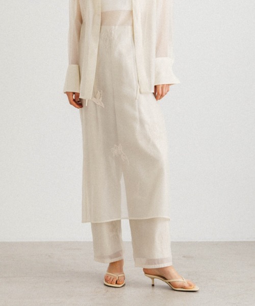 CREDONA(クレドナ)の「FRAGMENT VEIL PANTS/フラグメントベールパンツ(その他パンツ・レディース・アイボリー/ブラック・1/0)」の2枚目の写真