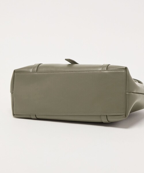 BEAUTY&YOUTH UNITED ARROWS(ビューティーアンドユースユナイテッドアローズ)の「ベルト フラップ トートバッグ(トートバッグ・レディース・ブラック/オリーブ・FREE)」の20枚目の写真
