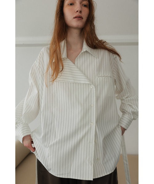 tento(テント)の「Oversized Belted Striped Shirt(シャツ/ブラウス・レディース・ブルー/ホワイト・FREE)」の4枚目の写真
