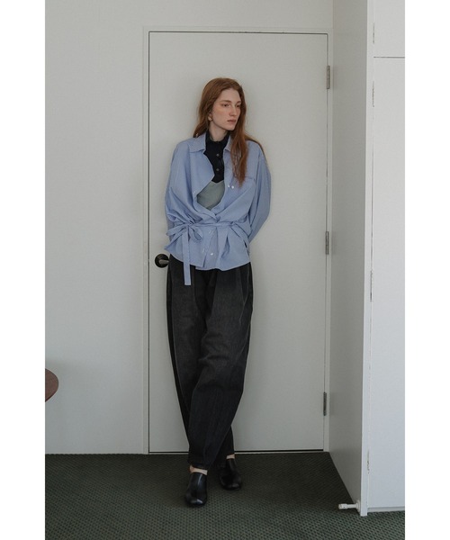 tento(テント)の「Oversized Belted Striped Shirt(シャツ/ブラウス・レディース・ブルー/ホワイト・FREE)」の16枚目の写真