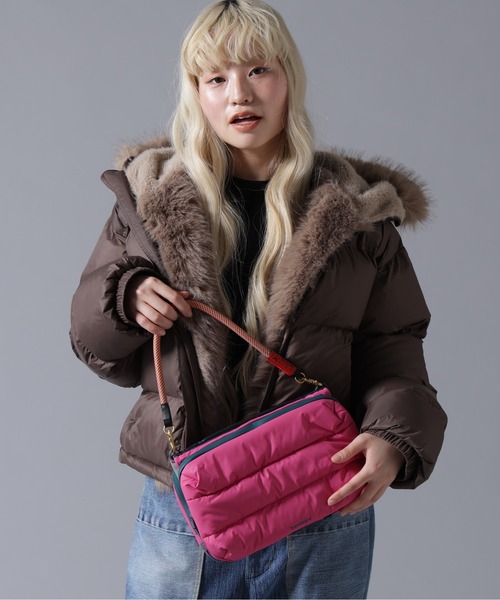 BEAVER（ビーバー）の「B omnivore/ビーオムニボー NYLON FUR HOOD BLOUSON（ブルゾン・レディース・ブラック/ブラウン/オフホワイト・FREE）」の3枚目の写真