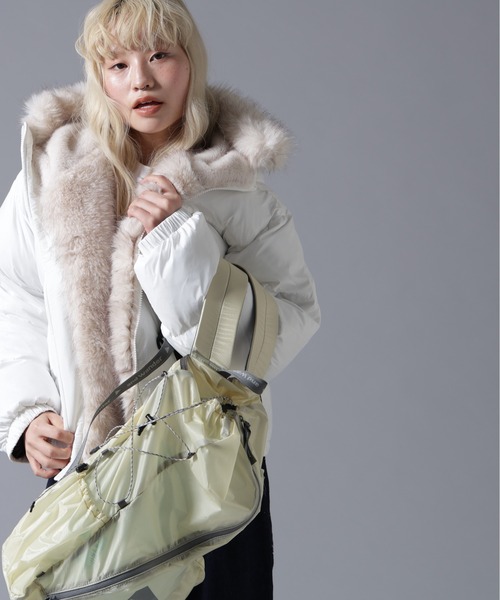 BEAVER（ビーバー）の「B omnivore/ビーオムニボー NYLON FUR HOOD BLOUSON（ブルゾン・レディース・ブラック/ブラウン/オフホワイト・FREE）」の14枚目の写真