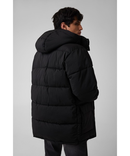 GUESS JEANS(ゲスジーンズ)の「GUESS JEANS Puffer Coat ジャケット 中綿ジャケット(ダウンジャケット/コート・メンズ・ブラック・SMALL/X-LARGE/LARGE/MEDIUM)」の2枚目の写真