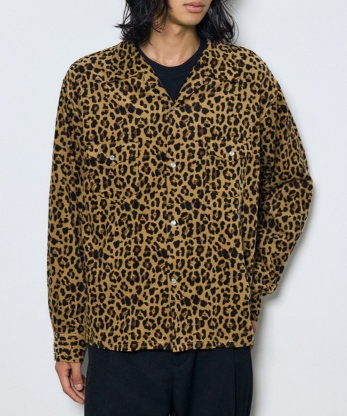 AZUL by moussy(アズールバイマウジー)の「ウェスタンコーデュロイシャツ 秋服 冬服 春服 レオパード ヒョウ柄 豹柄 無地(シャツ/ブラウス・メンズ・ホワイト/ブラック/ベージュ系その他・MEDIUM/LARGE)」の3枚目の写真