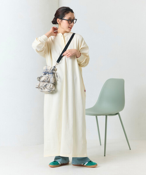 FREAK'S STORE(フリークスストア)の「限定展開 USAコットン ヘンリーネック ロングスリーブ ワンピース(ワンピース・レディース・ネイビー/ブラック/ダークブラウン/ナチュラル/ワイン/オリーブ・MEDIUM/SMALL)」の3枚目の写真