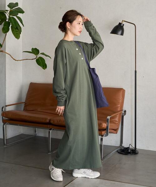 FREAK'S STORE(フリークスストア)の「限定展開 USAコットン ヘンリーネック ロングスリーブ ワンピース(ワンピース・レディース・ネイビー/ブラック/ダークブラウン/ナチュラル/ワイン/オリーブ・MEDIUM/SMALL)」の8枚目の写真