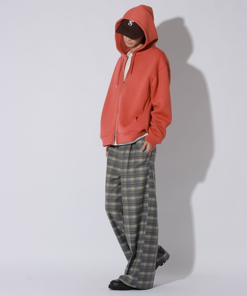 LAKOLE(ラコレ)の「AIRダンボールZIPパーカー / 1071375(パーカー・メンズ・グレー/ブラック/セージグリーン/オレンジ・LARGE/MEDIUM)」の20枚目の写真