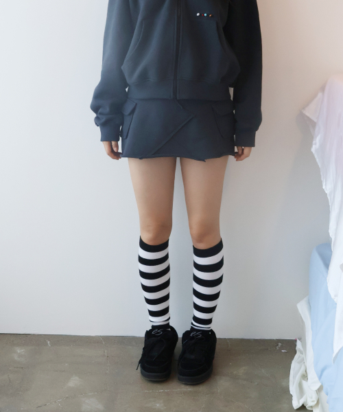 KIKOZY(キコジ)の「Macaroon Skirt_Chacoal(スカート・レディース・その他・FREE)」の1枚目の写真