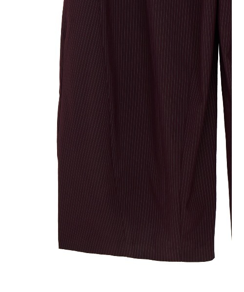 Ameri(アメリ)の「UND PINSTRIPE BARREL SILHOUETTE PANTS(その他パンツ・レディース・ネイビー/ブラウン/ベージュ・X-SMALL/SMALL/MEDIUM)」の8枚目の写真