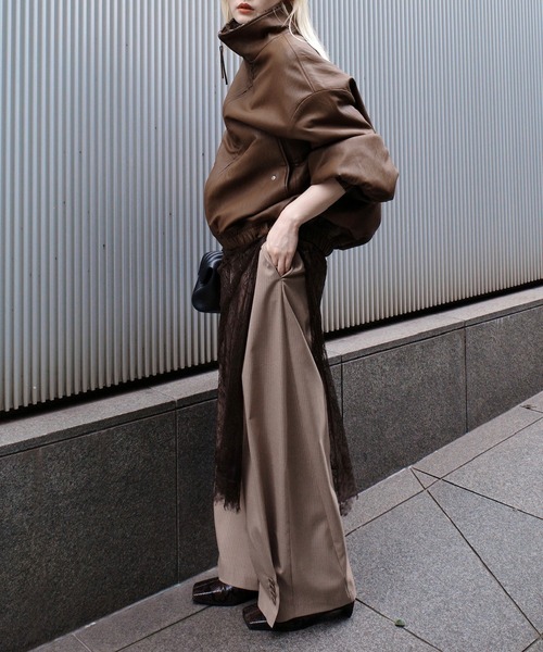 Ameri(アメリ)の「UND PINSTRIPE BARREL SILHOUETTE PANTS(その他パンツ・レディース・ネイビー/ブラウン/ベージュ・X-SMALL/SMALL/MEDIUM)」の16枚目の写真