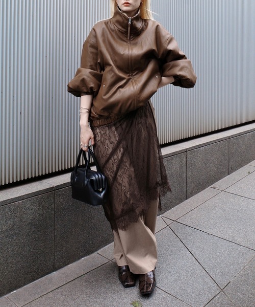 Ameri(アメリ)の「UND PINSTRIPE BARREL SILHOUETTE PANTS(その他パンツ・レディース・ネイビー/ブラウン/ベージュ・X-SMALL/SMALL/MEDIUM)」の17枚目の写真