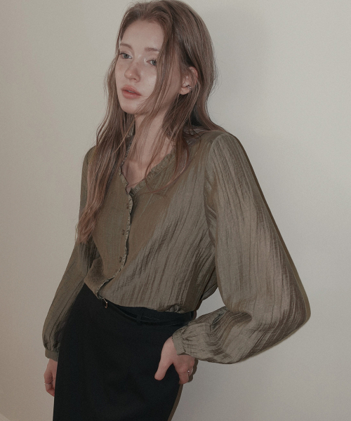 TWEE(トゥウィー)の「ケリット フリルVネック長袖ブラウス(シャツ/ブラウス・レディース・ピンク/ブラウン・FREE)」の8枚目の写真
