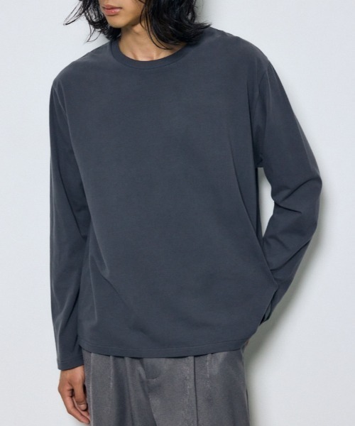 AZUL by moussy(アズールバイマウジー)の「スムースタッチ長袖トップス 秋服 冬服 春服 無地 ロンT(Tシャツ/カットソー・メンズ・チャコールグレー/ホワイト/ブラック・SMALL/LARGE/MEDIUM)」の3枚目の写真