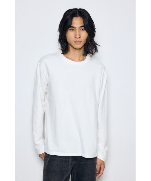 AZUL by moussy(アズールバイマウジー)の「スムースタッチ長袖トップス 秋服 冬服 春服 無地 ロンT(Tシャツ/カットソー・メンズ・チャコールグレー/ホワイト/ブラック・SMALL/LARGE/MEDIUM)」の4枚目の写真