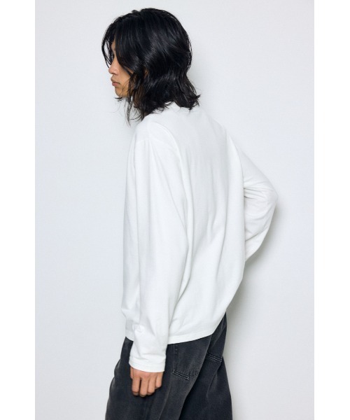AZUL by moussy(アズールバイマウジー)の「スムースタッチ長袖トップス 秋服 冬服 春服 無地 ロンT(Tシャツ/カットソー・メンズ・チャコールグレー/ホワイト/ブラック・SMALL/LARGE/MEDIUM)」の6枚目の写真