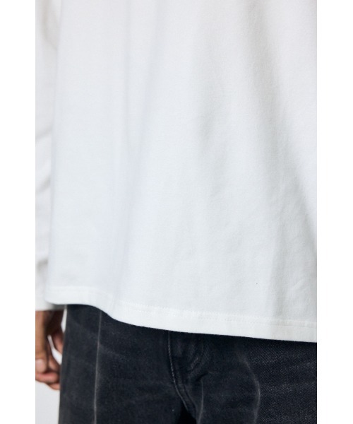 AZUL by moussy(アズールバイマウジー)の「スムースタッチ長袖トップス 秋服 冬服 春服 無地 ロンT(Tシャツ/カットソー・メンズ・チャコールグレー/ホワイト/ブラック・SMALL/LARGE/MEDIUM)」の14枚目の写真