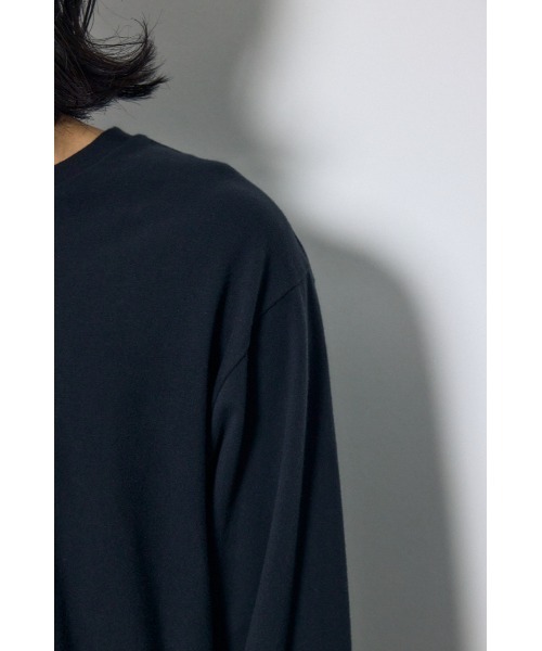AZUL by moussy(アズールバイマウジー)の「スムースタッチ長袖トップス 秋服 冬服 春服 無地 ロンT(Tシャツ/カットソー・メンズ・チャコールグレー/ホワイト/ブラック・SMALL/LARGE/MEDIUM)」の22枚目の写真