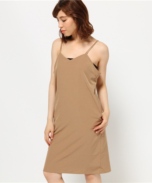 SLY（スライ）の「WストラップキャミOP（ワンピース・レディース・ベージュ/オレンジ系その他/ネイビー系/ブラック・1/2）」の13枚目の写真