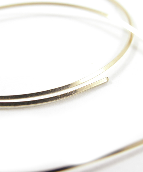 Ray BEAMS（レイビームス）の「by boe / "e1" ピアス GOLD （ピアス（両耳用）・レディース・その他1・ONE SIZE）」の2枚目の写真