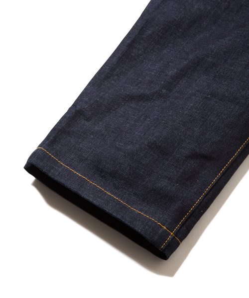 rehacer(レアセル)の「Star Tuck Wide Denim Pants- Raw denim(デニムパンツ・メンズ・インディゴブルー・LARGE/SMALL/MEDIUM)」の9枚目の写真