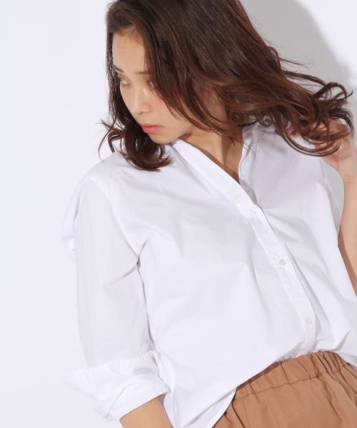 niko and...（ニコアンド）の「マーセレギュラーシャツ（シャツ/ブラウス・レディース・ベージュ/ピンク/ホワイト/オリーブ/スモーク/ライトベージュ/ベビーピンク・MEDIUM/LARGE）」の2枚目の写真