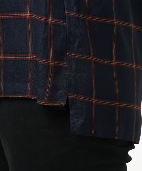 UNITED TOKYO（ユナイテッドトウキョウ）の「ノーカラーシャツ２（シャツ/ブラウス・メンズ・ブラウン/ネイビー/ブルー/グリーン/オフホワイト・1/3/2）」の11枚目の写真