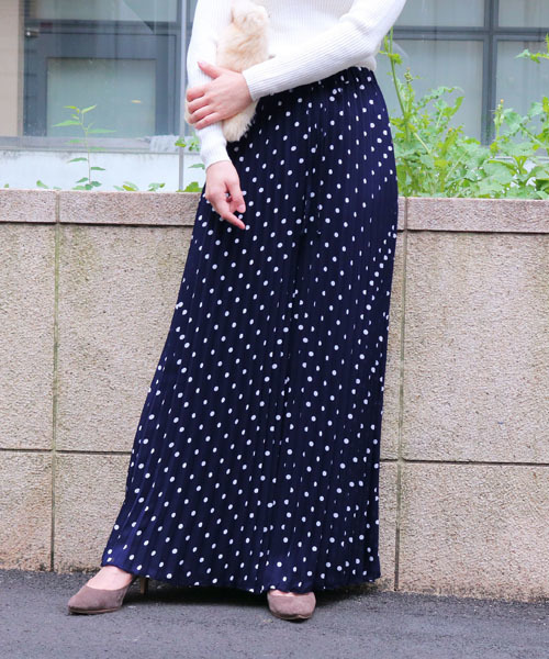AULI(アウリィ)の「AULIドットプリーツパンツ(パンツ)」|ネイビー