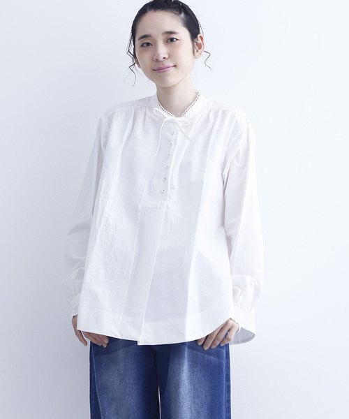 MERLOT（メルロー）の「襟リボンミニボタンブラウス6512（シャツ/ブラウス・レディース・ホワイト/ブルー/ブラック・FREE）」の2枚目の写真