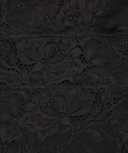 laboratory work(ラボラトリーワーク)の「カップ付きオフショルレースインナー(キャミソール・レディース・ホワイト/サックスブルー/ブラック・MEDIUM)」の7枚目の写真