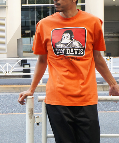 BEN DAVIS�i�x���f�C�r�X�j�́uBEN DAVIS  PRINT TEE/�x���f�C�r�X�@�v�����g�e�B�[�V���c�iT�V���c/�J�b�g�\�[�j�v�b�I�����W