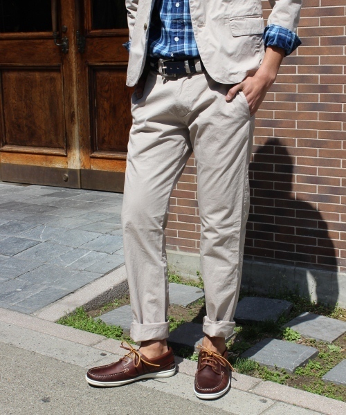 JOURNAL STANDARD(ジャーナルスタンダード)の「【2013 SUMMER CATALOGUE 掲載アイテム】【WEB限定 期間限定SALE】ハイカウントツイルスラックスパンツ#(スラックス・メンズ・ベージュ系その他/ネイビー/エメラルドブルー/レッド・SMALL/MEDIUM/LARGE)」の2枚目の写真