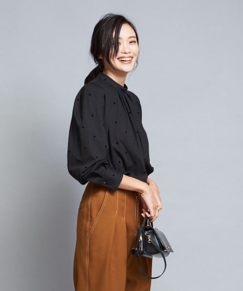 qualite（カリテ）の「ドットフロッキードルマンカットソー（Tシャツ/カットソー・レディース・ブラック/ベージュ・フリー）」の2枚目の写真