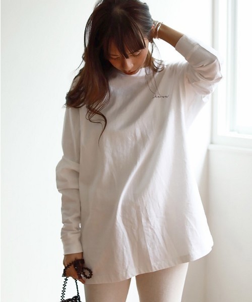 TODAYFUL(トゥデイフル)の「レタリングロングT(Tシャツ/カットソー・レディース・ホワイト/ベージュ・FREE)」の3枚目の写真