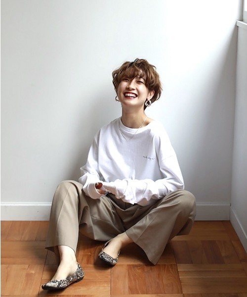 TODAYFUL(トゥデイフル)の「レタリングロングT(Tシャツ/カットソー・レディース・ホワイト/ベージュ・FREE)」の7枚目の写真