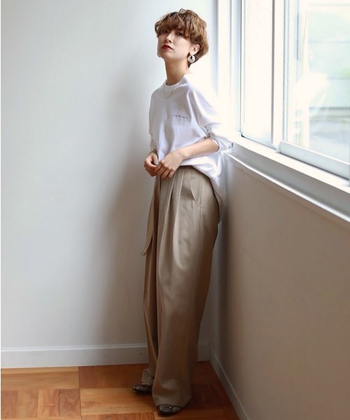 TODAYFUL(トゥデイフル)の「レタリングロングT(Tシャツ/カットソー・レディース・ホワイト/ベージュ・FREE)」の8枚目の写真