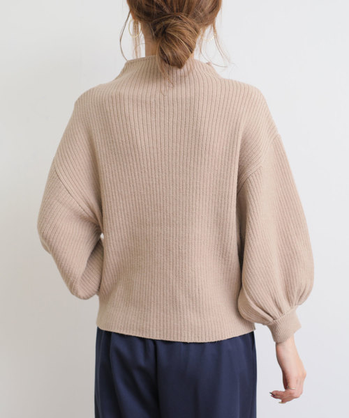 andme(アンドミー)の「ボリューム袖リブニットセータートップス(ニット/セーター・レディース・ブラック/グリーン/グレー/オフホワイト/ベージュ/ネイビー・M)」の20枚目の写真