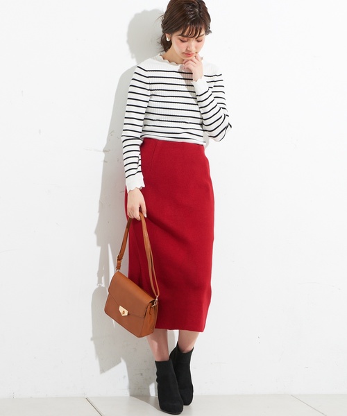 natural couture(ナチュラルクチュール)の「ニットきれいめナロースカート(スカート・レディース・ブラック/レッド/ライトベージュ・FREE)」の7枚目の写真