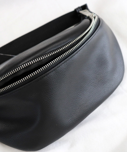 Confirm（コンファーム）の「Confirm / コンファーム フェイクレザーミニショルダー（ショルダーバッグ・メンズ・ブラック/ネイビー/ブラウン/ホワイト・FREE）」の9枚目の写真