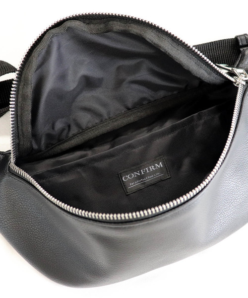 Confirm（コンファーム）の「Confirm / コンファーム フェイクレザーミニショルダー（ショルダーバッグ・メンズ・ブラック/ネイビー/ブラウン/ホワイト・FREE）」の7枚目の写真