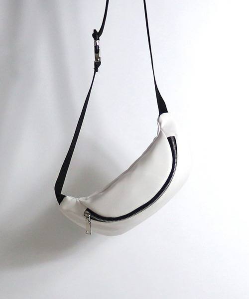 Confirm（コンファーム）の「Confirm / コンファーム フェイクレザーミニショルダー（ショルダーバッグ・メンズ・ブラック/ネイビー/ブラウン/ホワイト・FREE）」の11枚目の写真