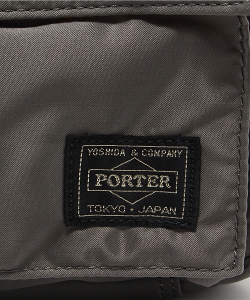 PORTER（ポーター）の「PORTER TANKER SHOULDER BAG <B印 YOSHIDA SELECT>（ポーチ・メンズ・ブラック系その他・ONE SIZE）」の9枚目の写真